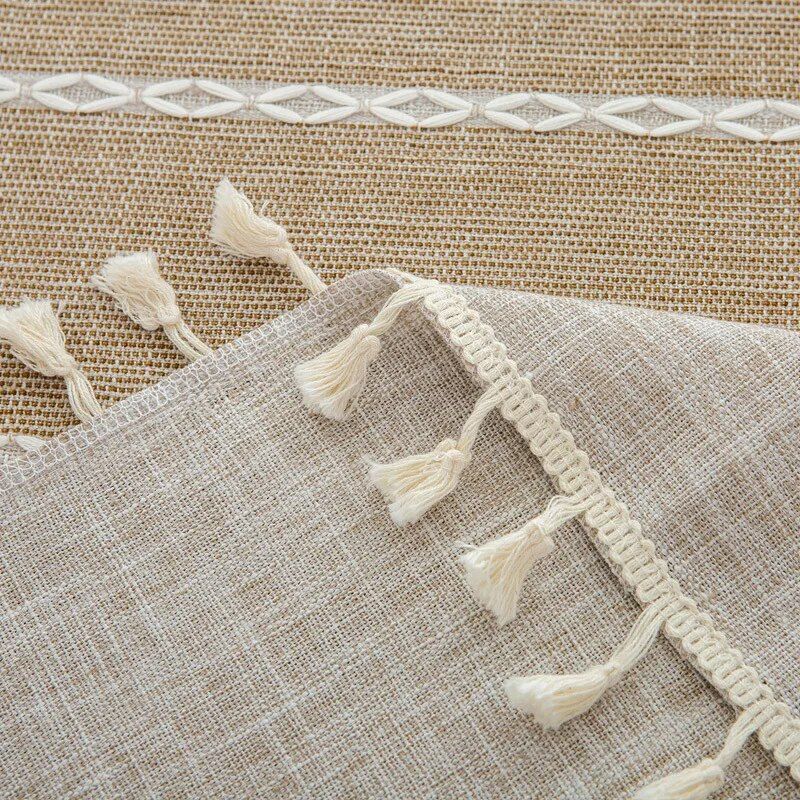 Elegant Tassel-Stitched Polyester Tablecloth