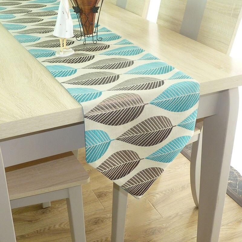 Elegant Leaf-Patterned Linen Table Runner