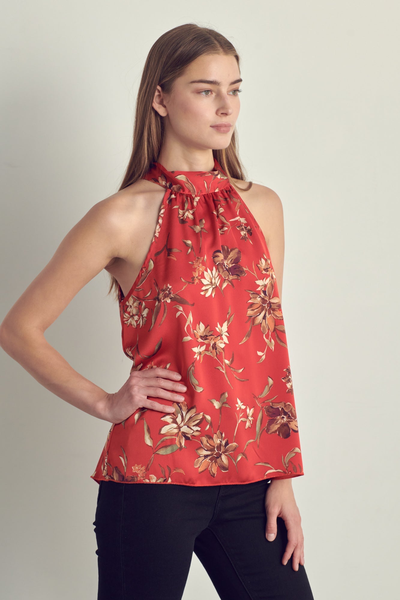 Tie neck halter top in satin floral