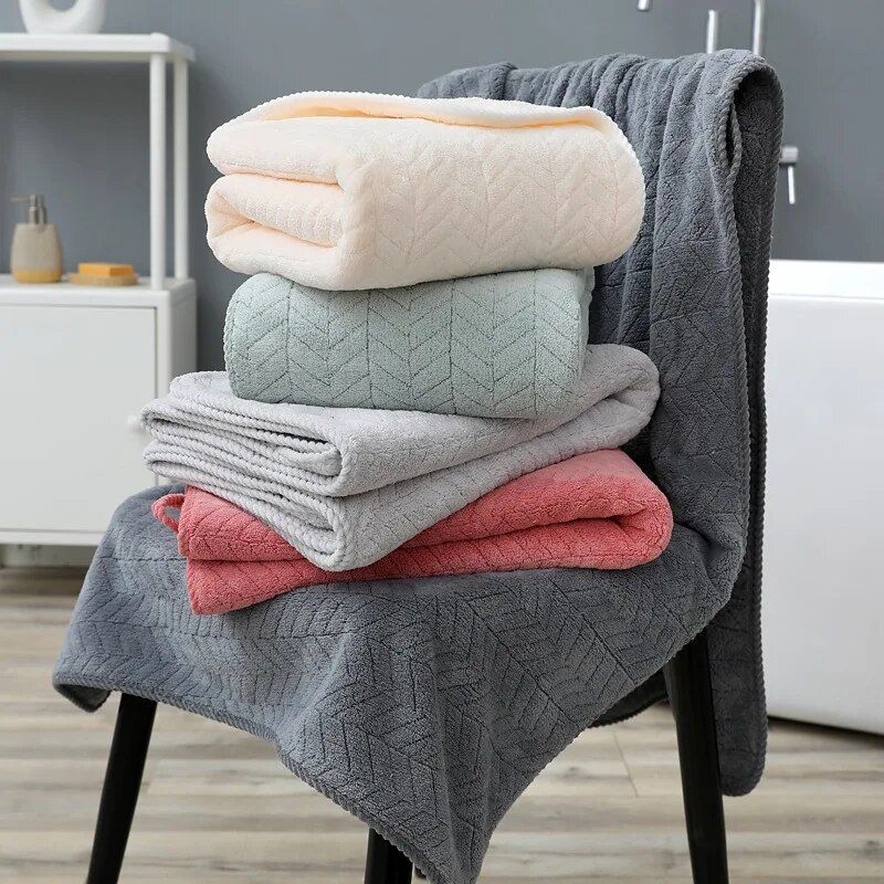 Luxurious Cotton-Polyester Blend Towel