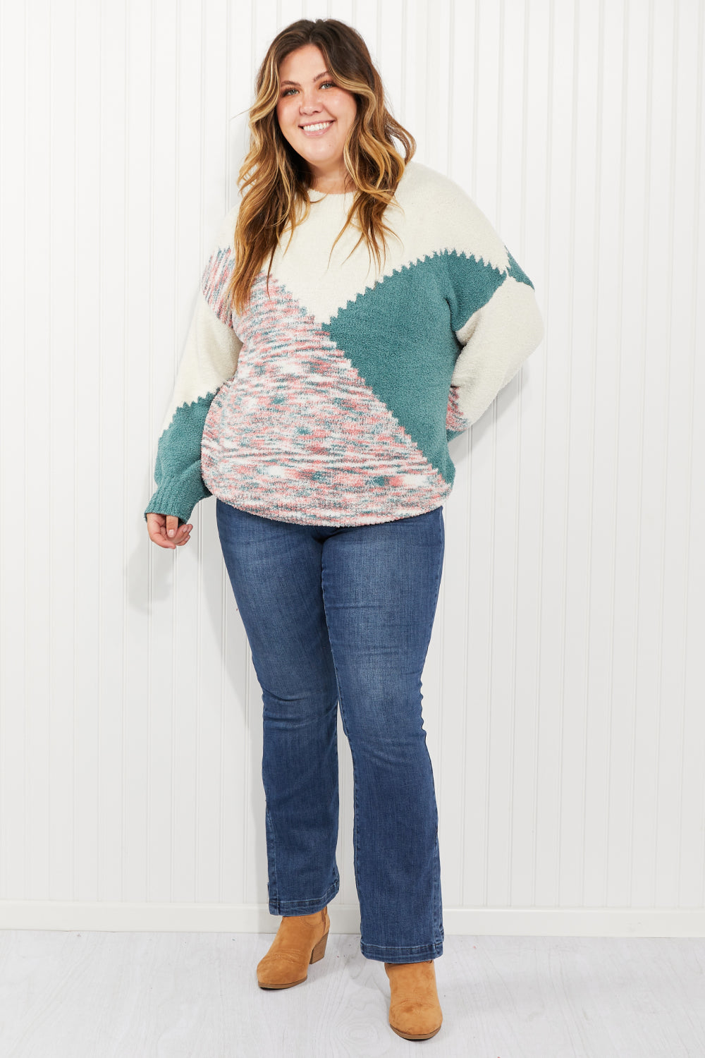 Davi & Dani On the Slopes Full Size Color Block Sweater