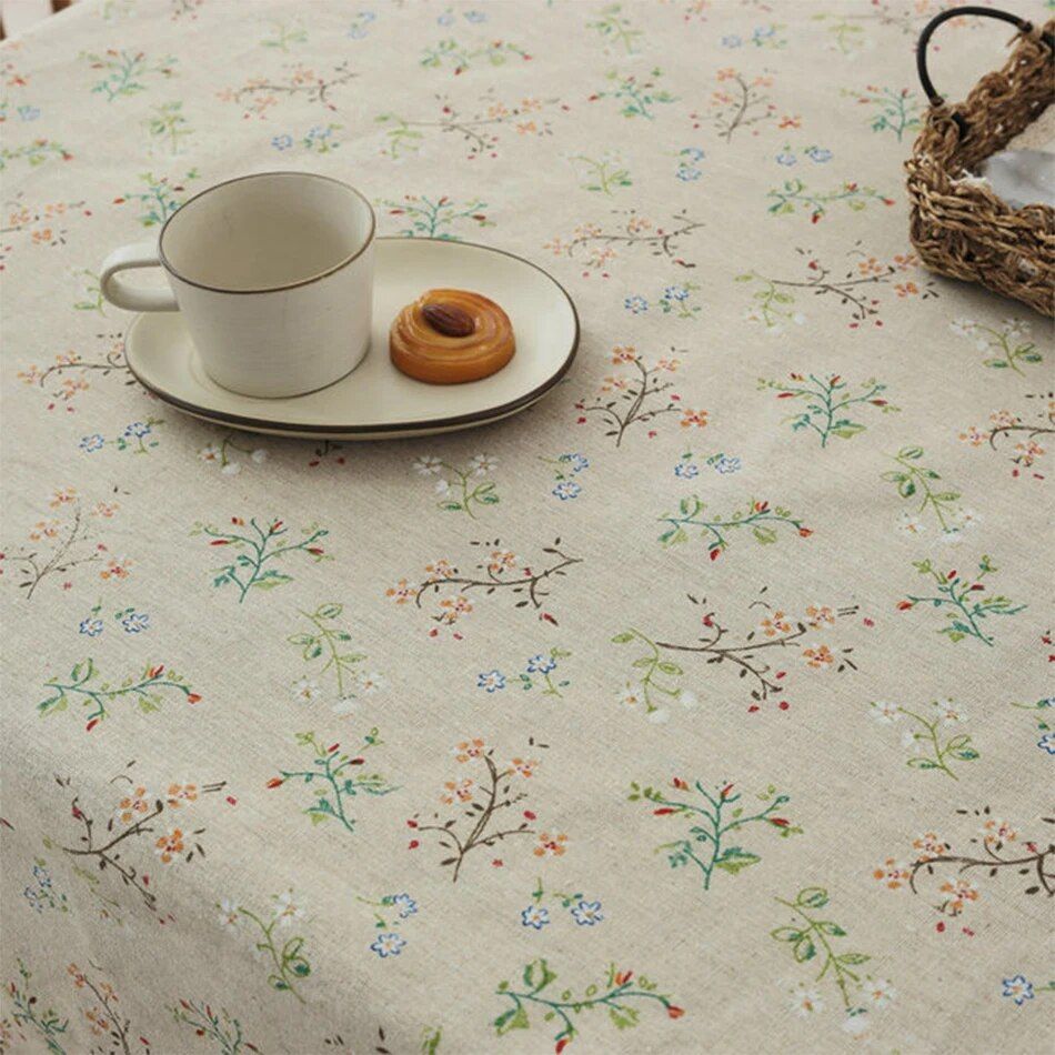 Elegant Bloom Lace Tablecloth