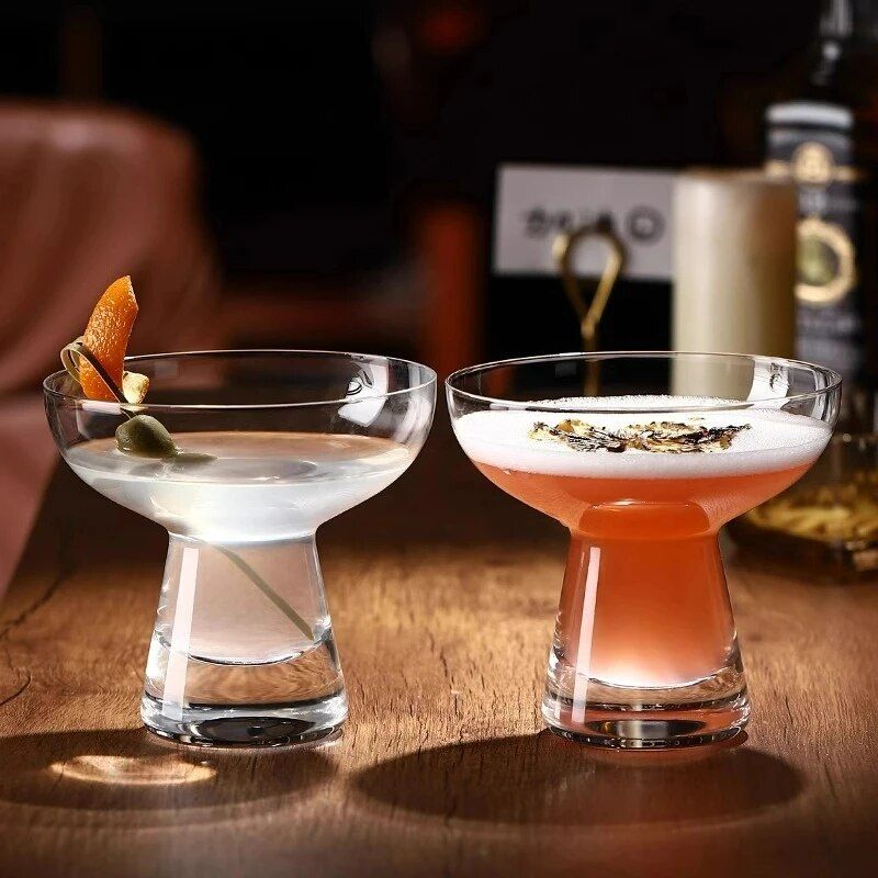 Elegant Transparent Flying Saucer Cocktail Glasses