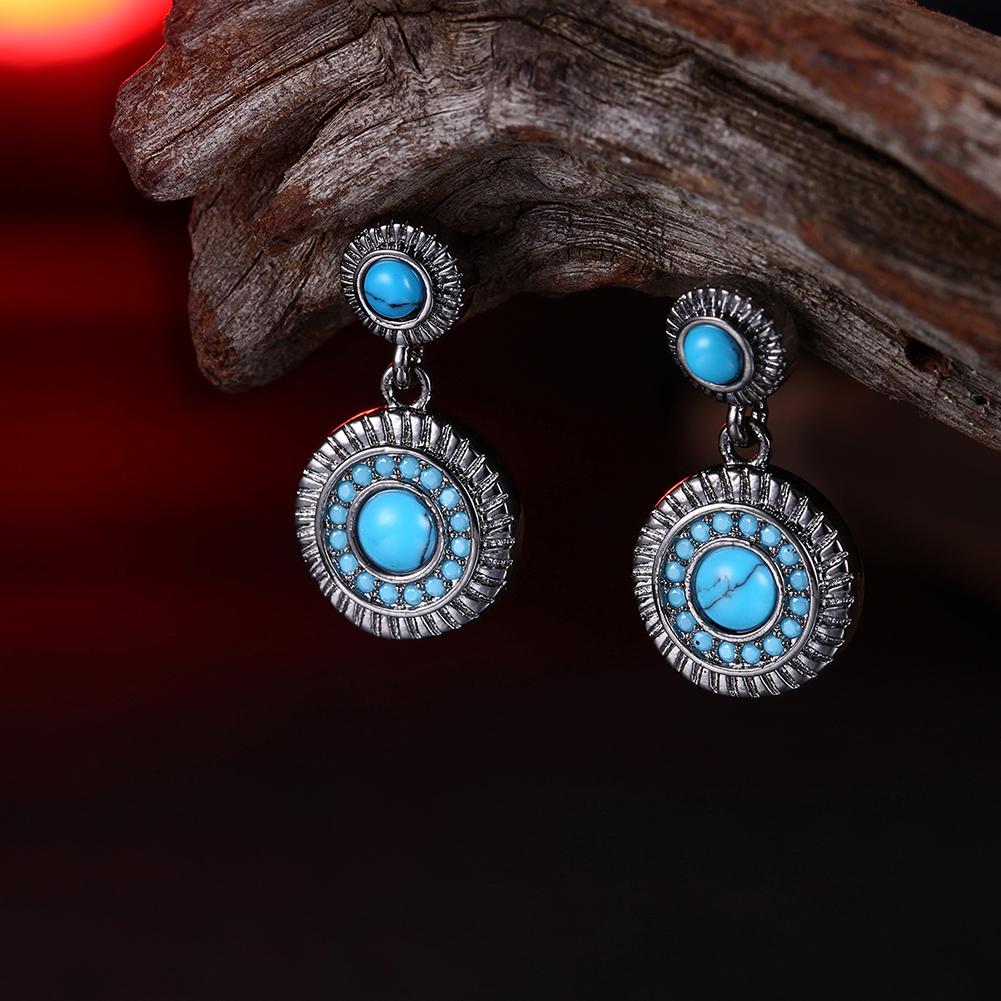 Stud Earring in 18K White Gold PlatedTurquoise Stone