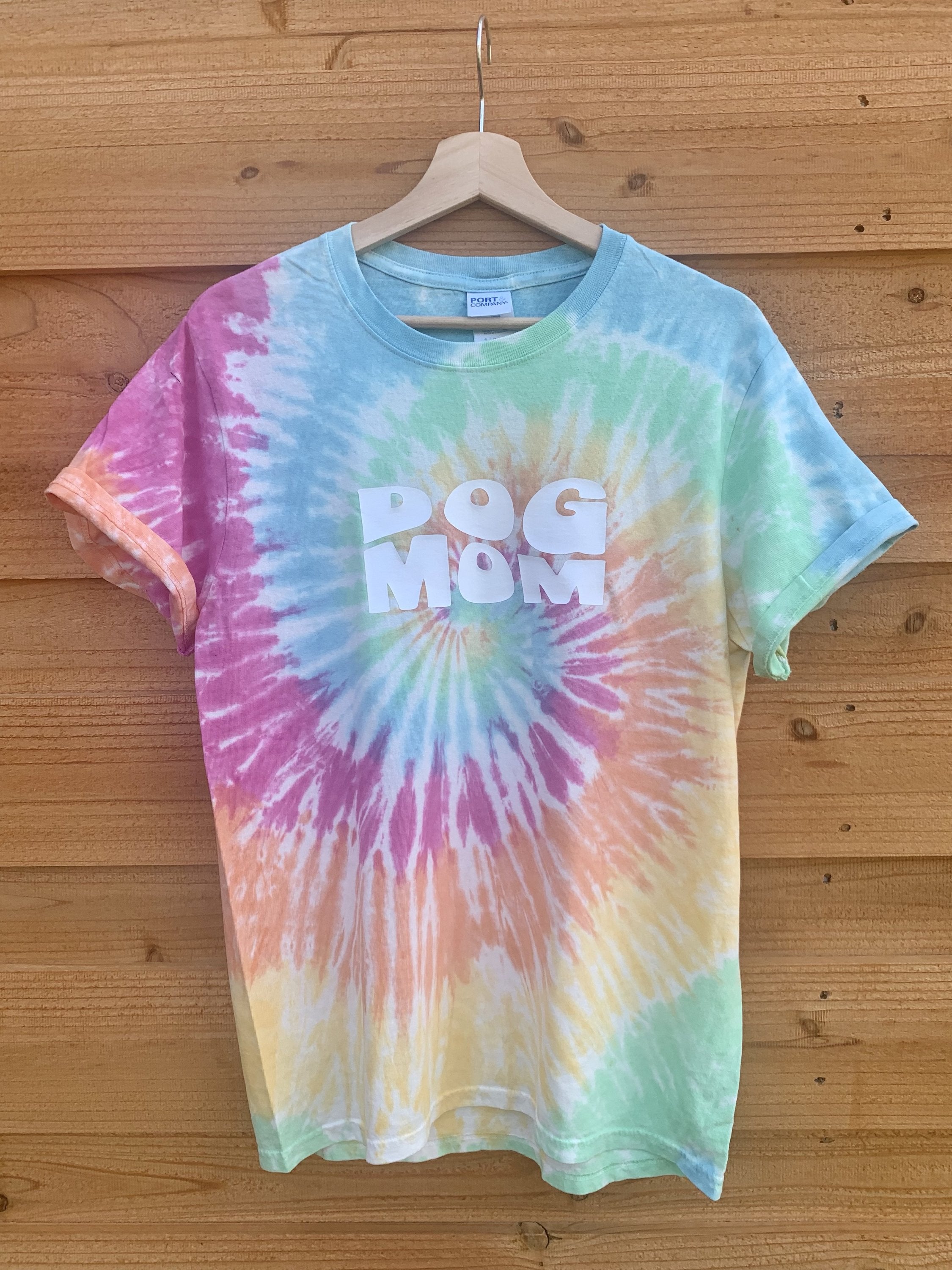 dog mom wavy tee | Taupe Blackberry