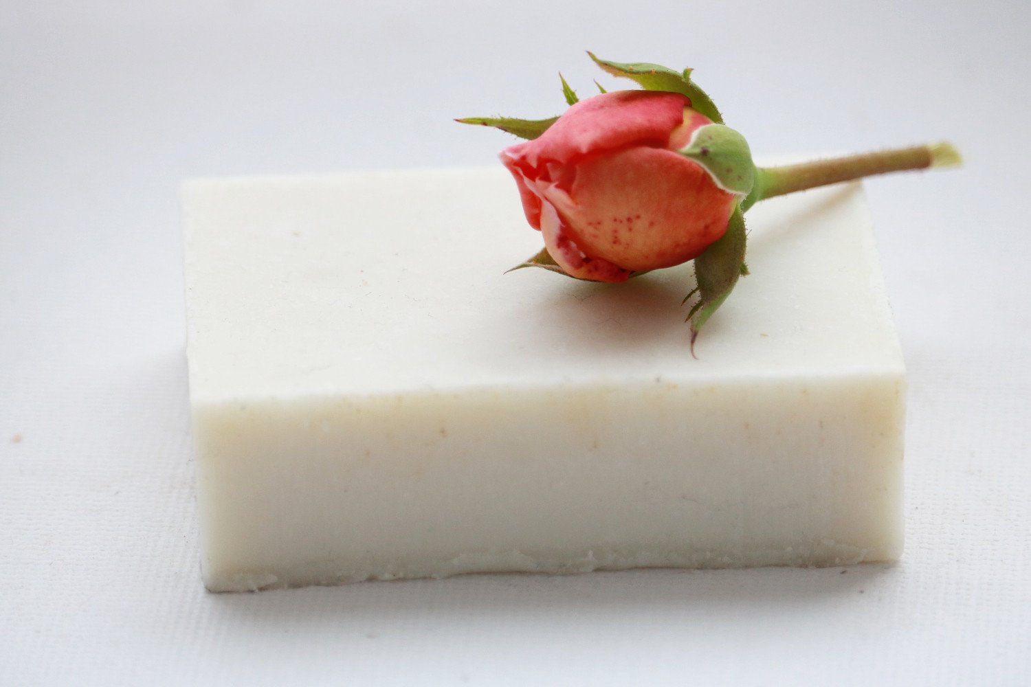 Rose Cardamom Soap Bar, No coconut oil, No Palm | Maroon Oliver