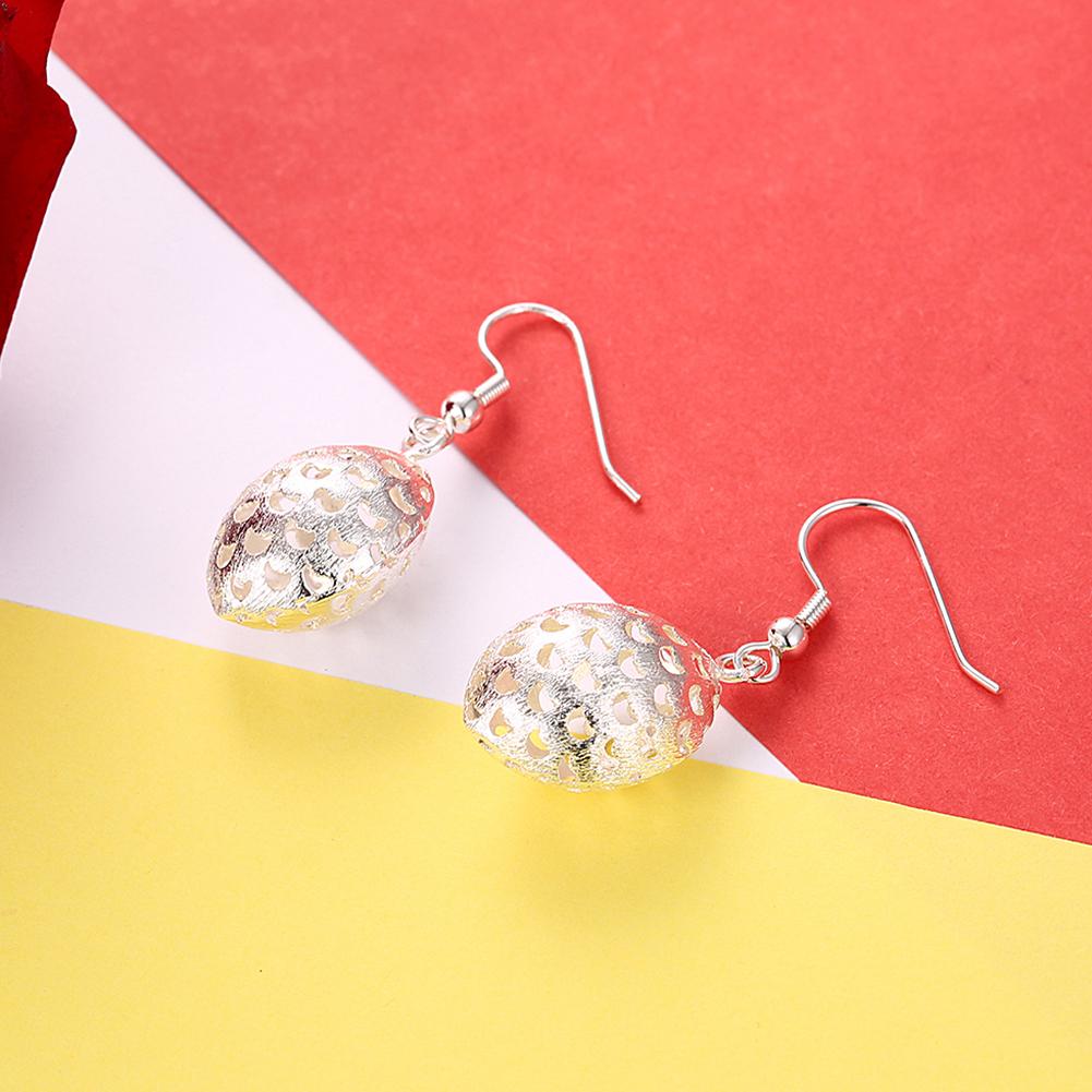 Granada Drop Earring in 18K White Gold Plated