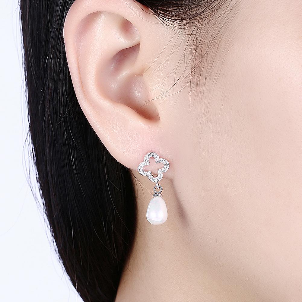 Drop Earring in 18K White Gold Plated | Silver Milo