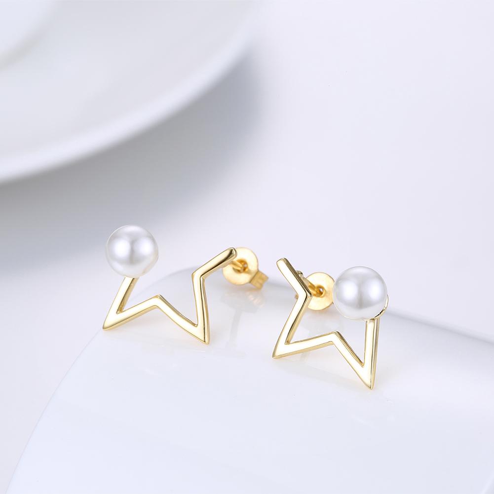 Stud Earring in 18K Gold Plated