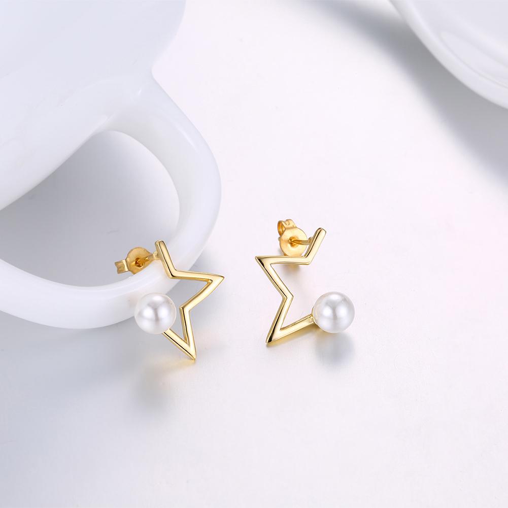 Stud Earring in 18K Gold Plated