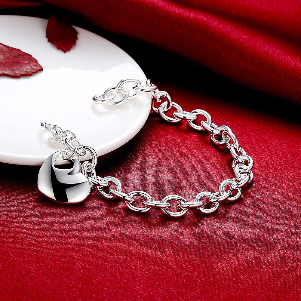 Classic Heart Bracelet in 18K White Gold Plated