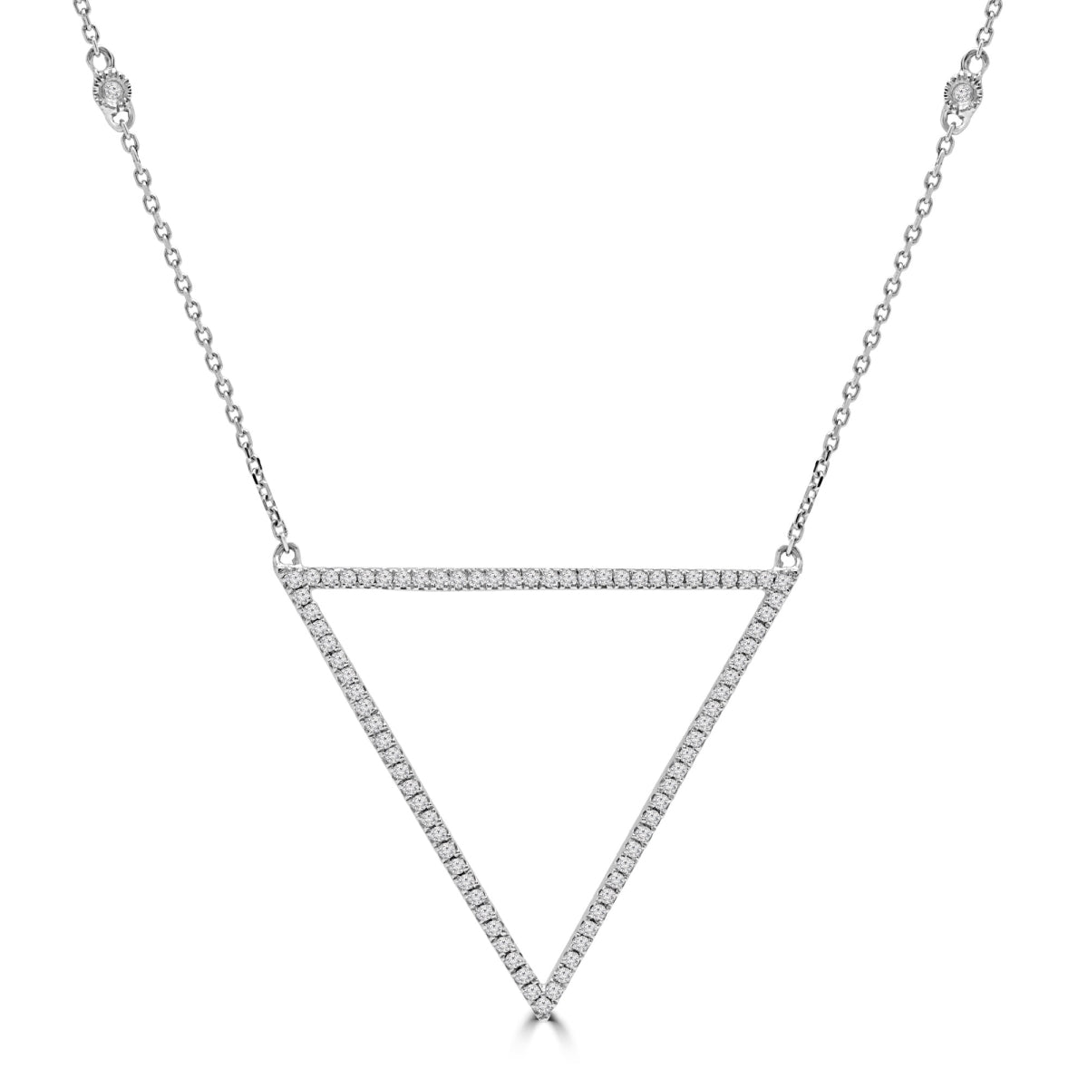 Majesty Diamonds MD190328 0.2 CTW Round Diamond Triangular Necklace in