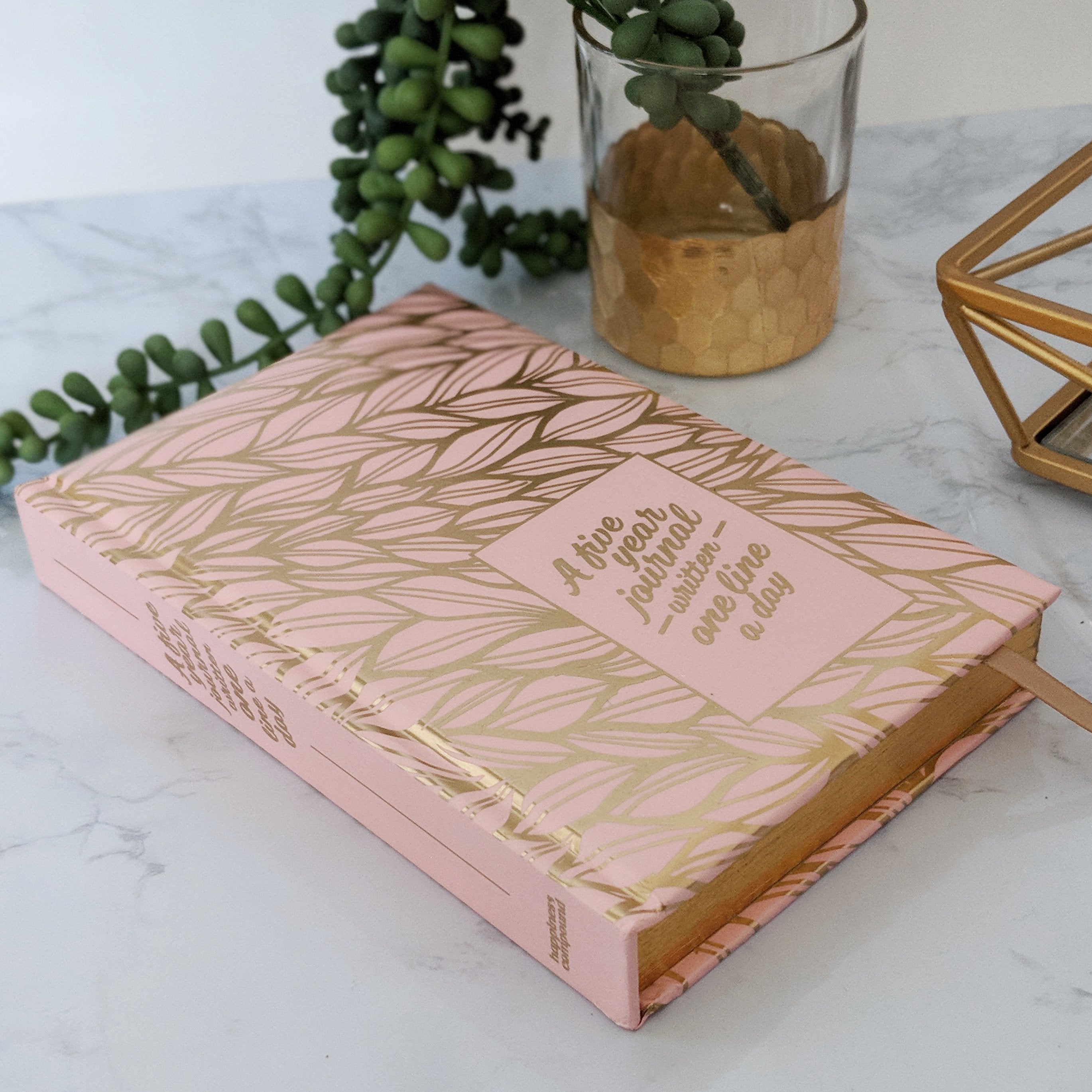 A Five Year Journal Written One Line A Day (Pink Gold)