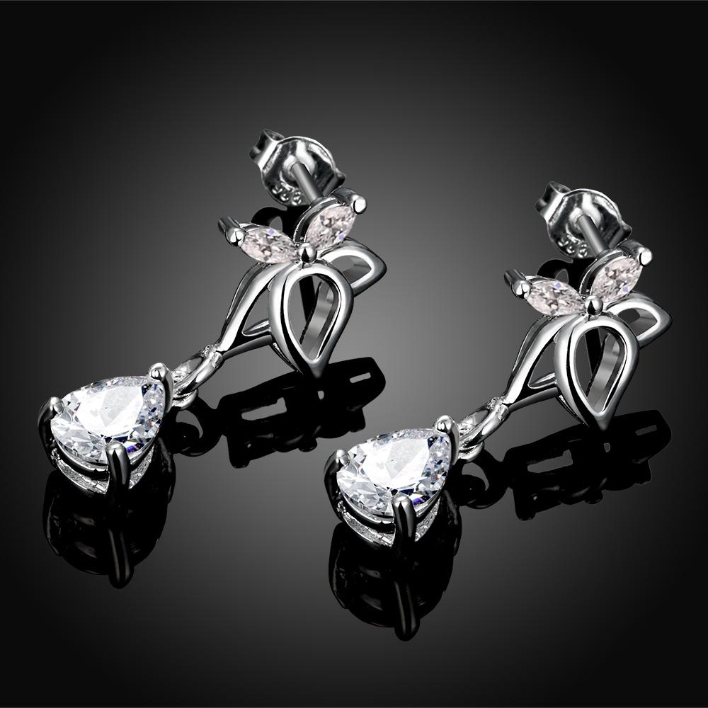 Drop Earring in 18k White Gold Plated with Austrian Crystals