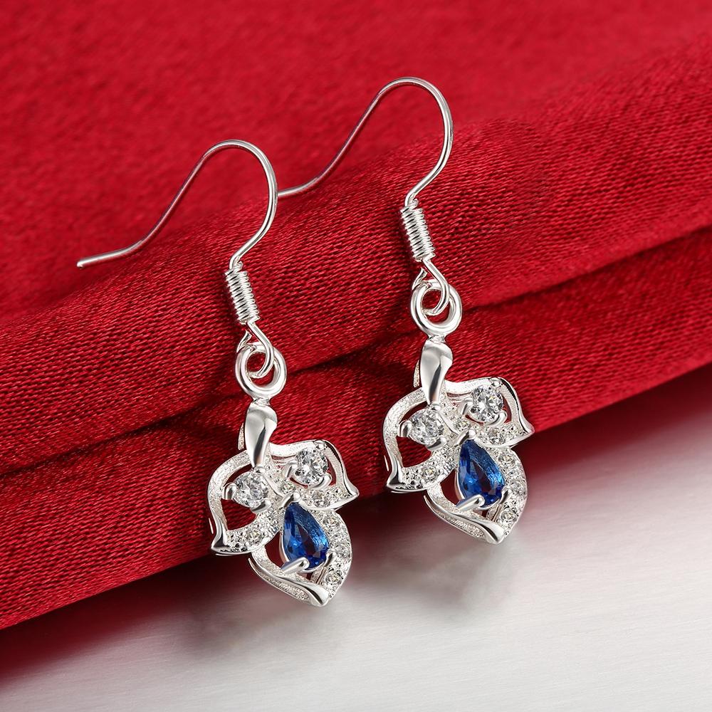 Drop Earring in 18k White Gold Plated with Austrian Crystals