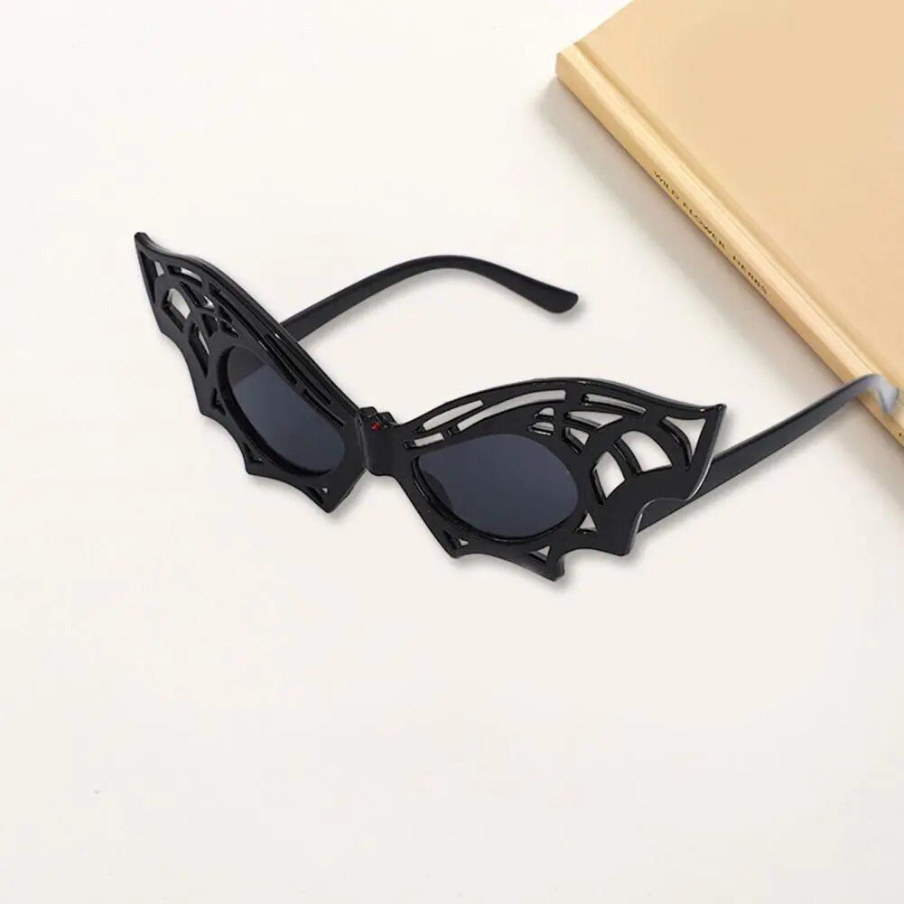 Unique Bat Shape Retro Halloween Sunglasses - Unisex Novelty Eyewear for Parties