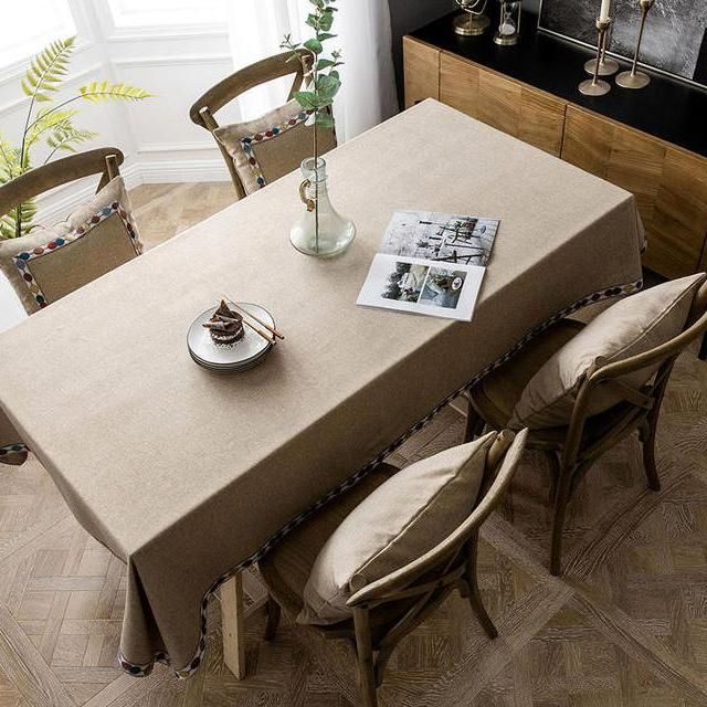 Elegant Polyester Tablecloth for Dining and Decor