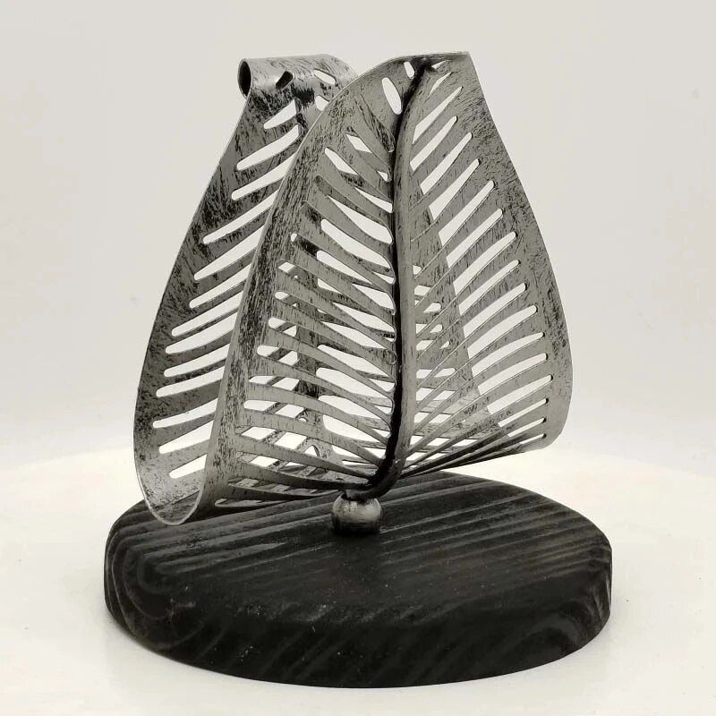 Elegant Metal Leaf Napkin Holder - Decorative Tabletop Accessory for Home and Hospitality