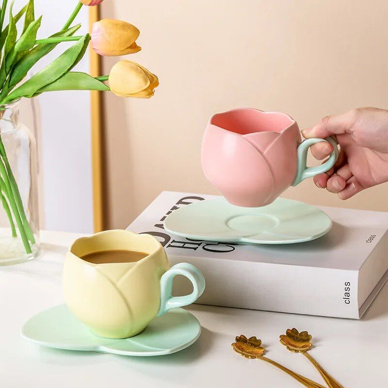 Charming 300ML Ceramic Flower Mug with Spoon - Ideal for Couples & Home Decor