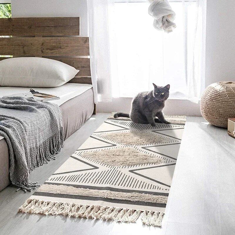 Chic Diamond Boho Cotton Runner Rug with Tassels