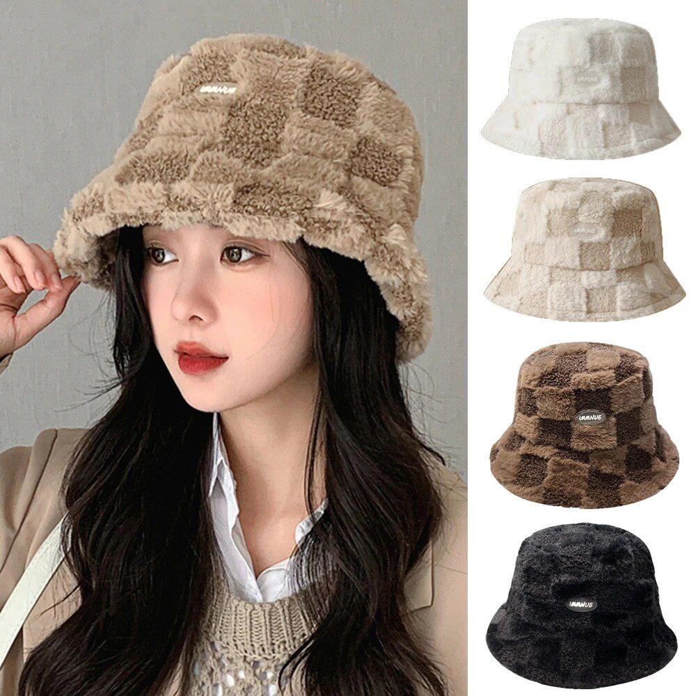 Chic Winter Warm Plaid Lamb Wool Bucket Hat for Women