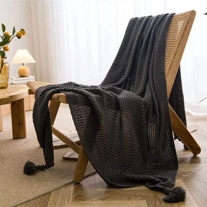 Luxurious Chunky Knit Tasseled Throw Blanket - Soft Acrylic Waffle Embossed Bedspread