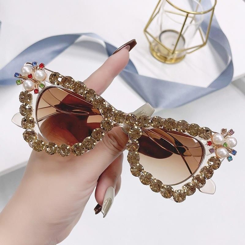 Chic Cat Eye Rhinestone Sunglasses