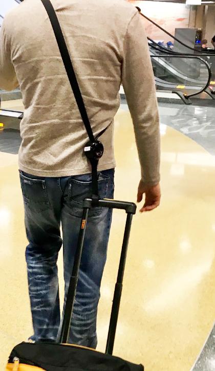 RetraStrap Hands-Free carry-on luggage - Anti theft