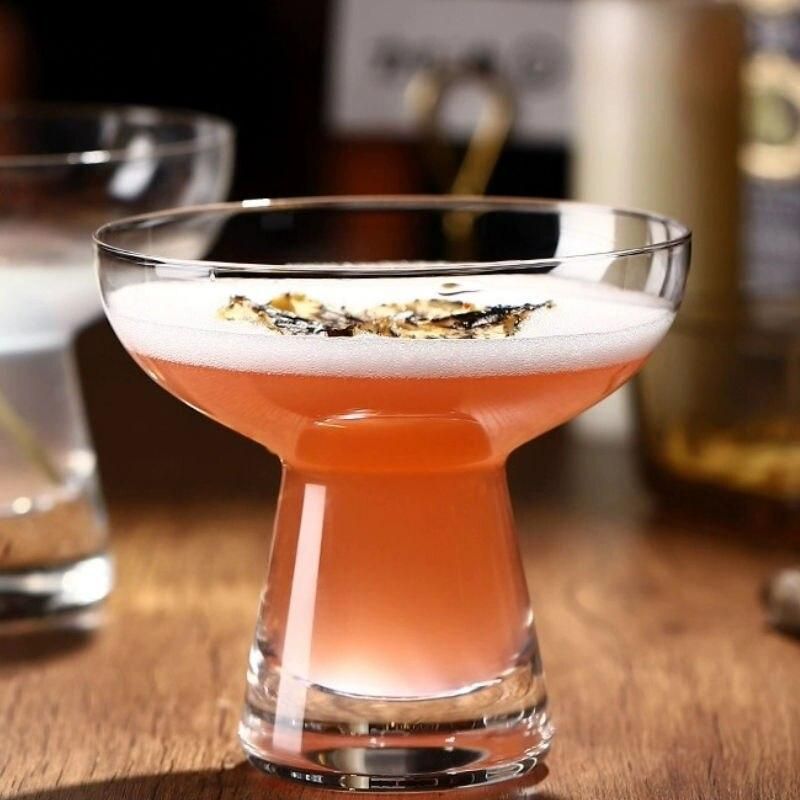 Elegant Transparent Flying Saucer Cocktail Glasses