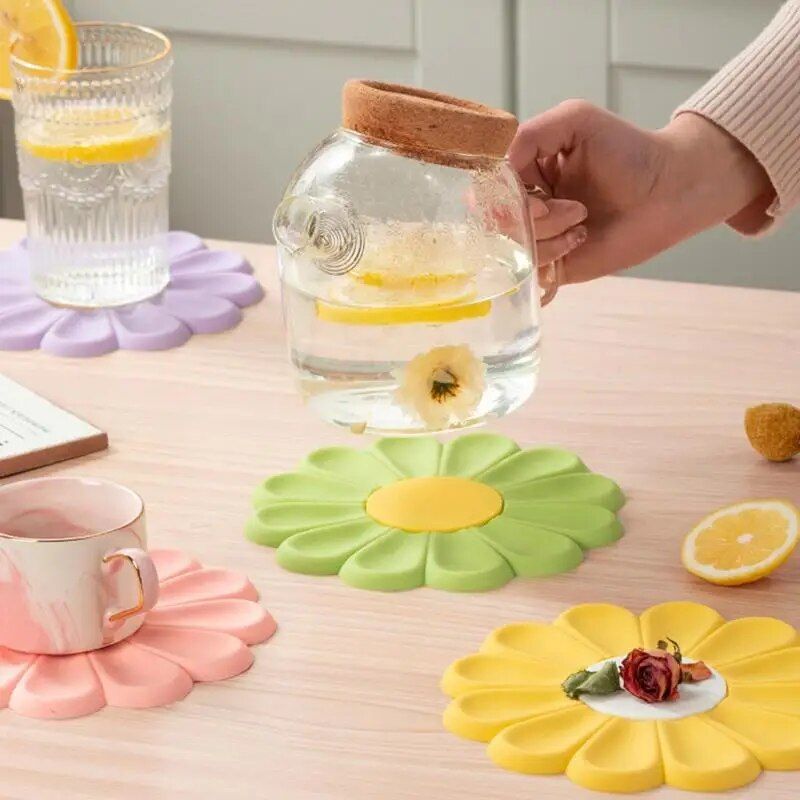 Heat-Resistant Silicone Daisy Pot Mat - Multi-Use Trivet and Countertop Protector