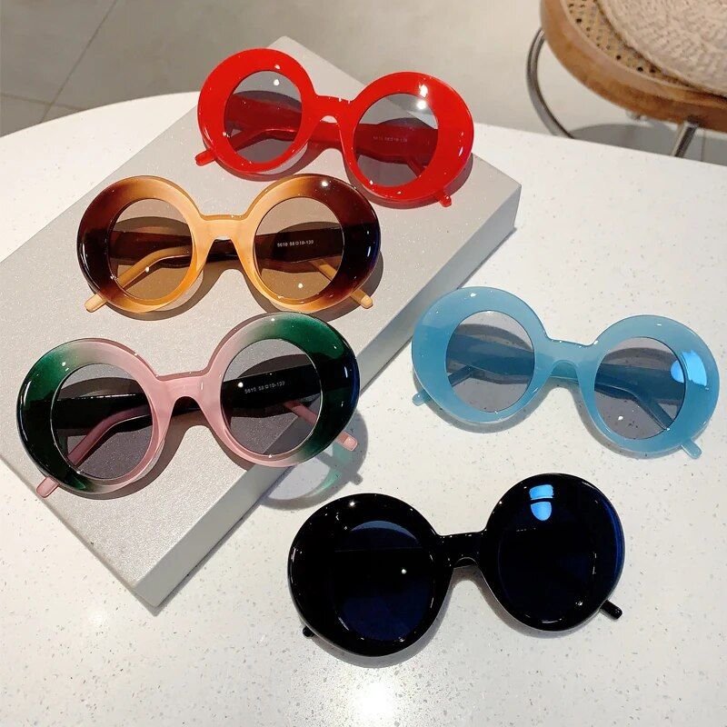 Trendy Round Sunglasses - Unisex Vintage Fashion Eyewear with UV400 Protection