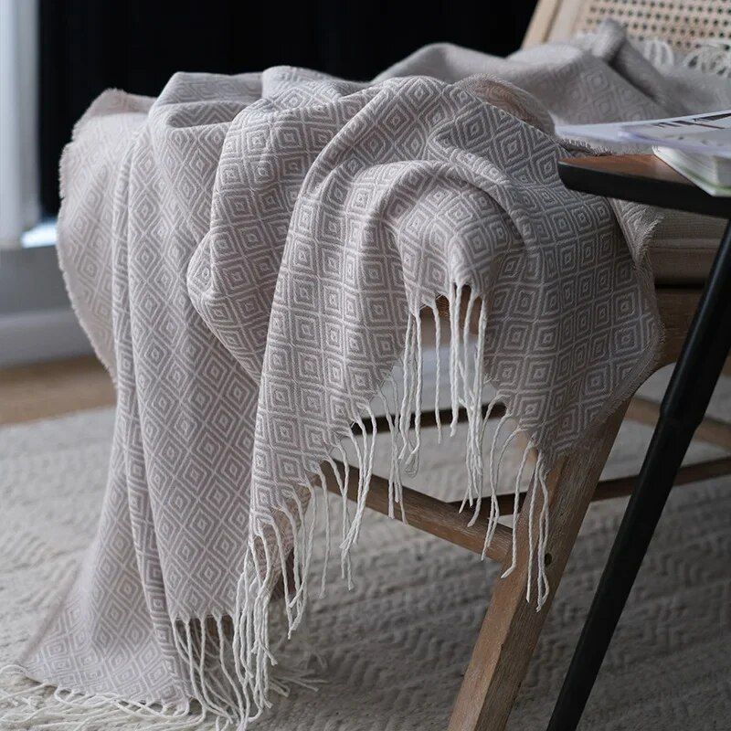 Diamond Lattice Fringe Throw Blanket