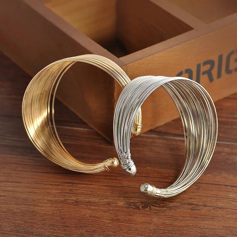 Chic Multi-Layer Zinc Alloy Chain Bracelet for Women