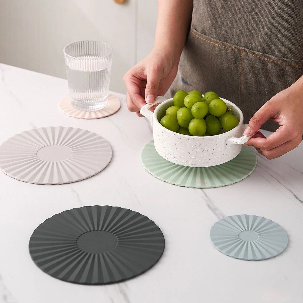 Modern Nordic Silicone Placemats - Round, Heat Resistant, Non-Slip Table Mats