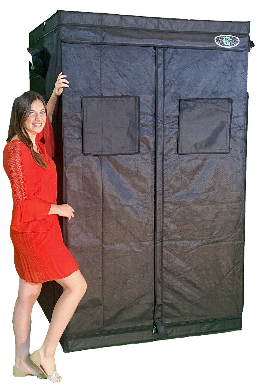 Galaxy Grow Tent - Heavy Duty 1680d Hydroponics Tent (4'x4' Foot) | Erin Zeus