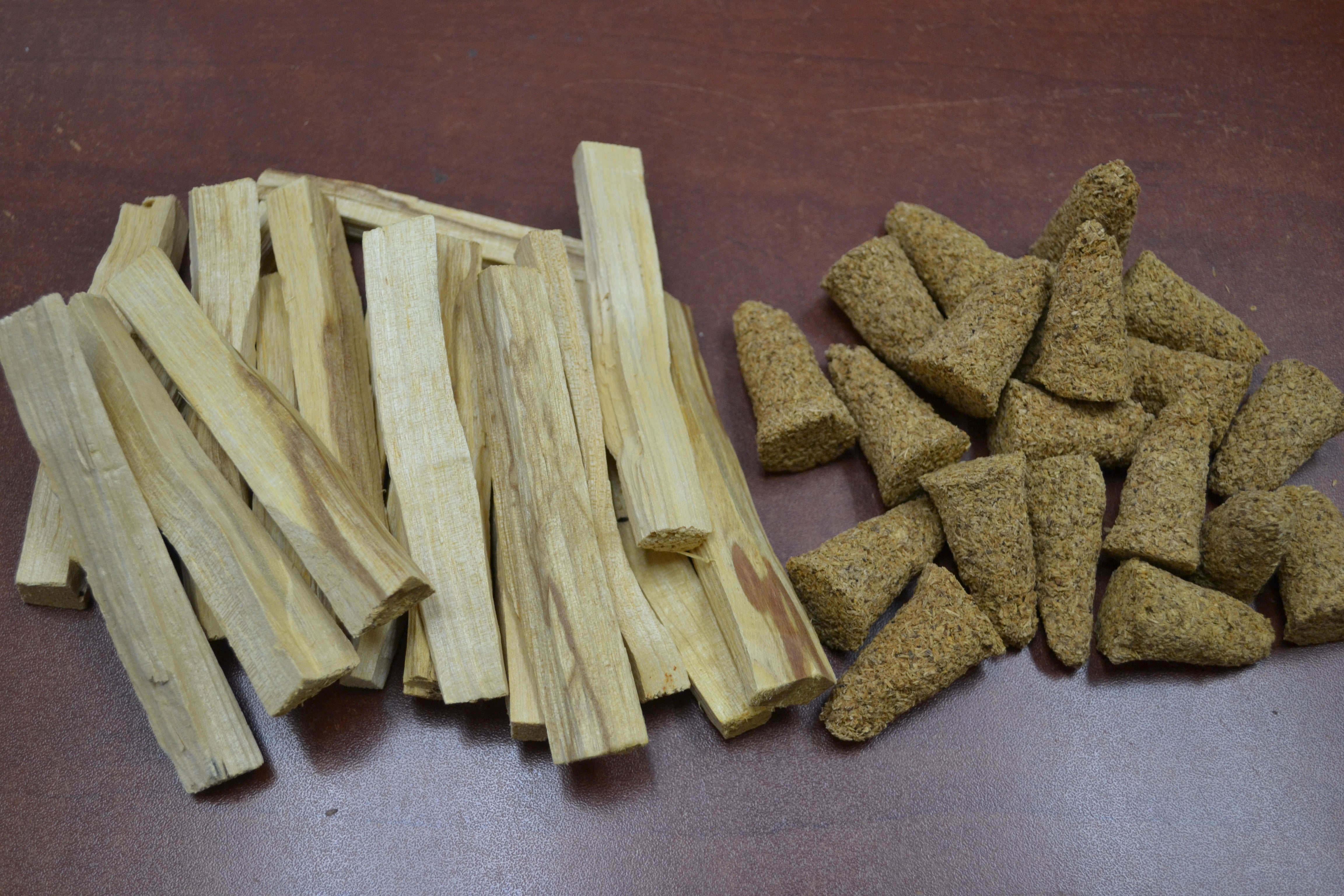 40 Pcs Palo Santo Cones & Sticks - Refill Kit | Grey Aphrodite