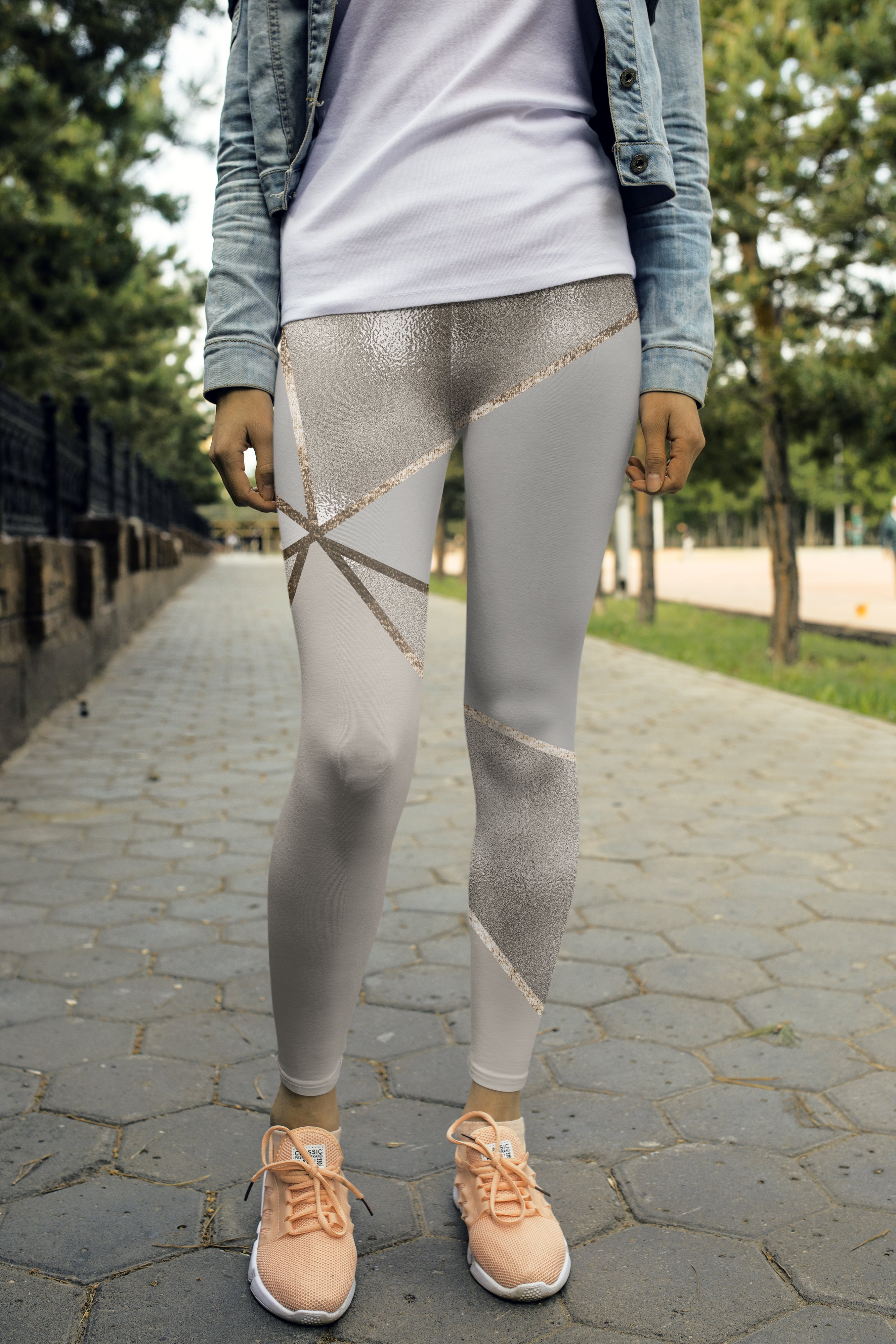 Silver Gold Geometry leggings, Capris and Shorts