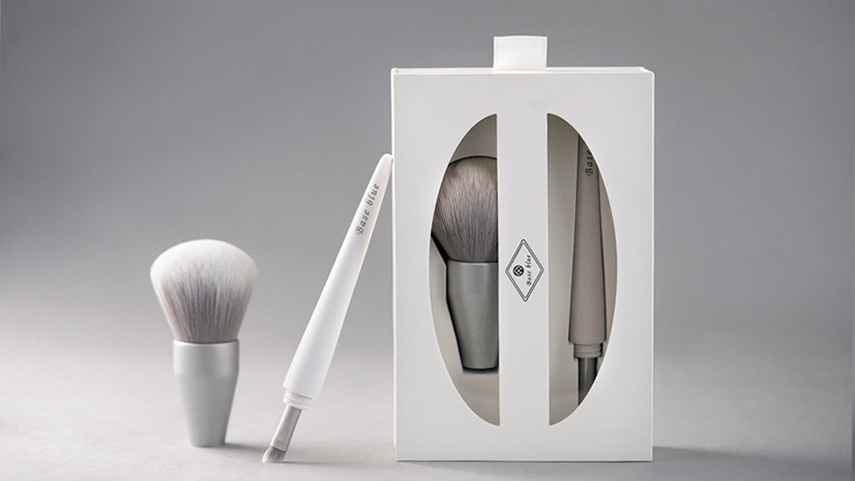 2-in-1 Makeup Brush A