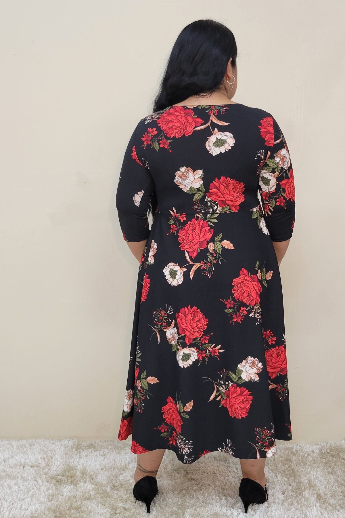 1223 Plus Size Floral Midi Dress, round neck, pockets