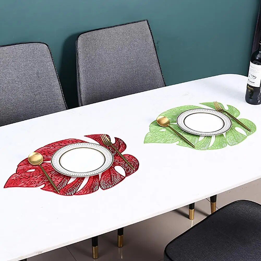 Elegant Nordic Leaf-Shaped Table Mat - Heat-Resistant, Non-Slip Dining Placemat