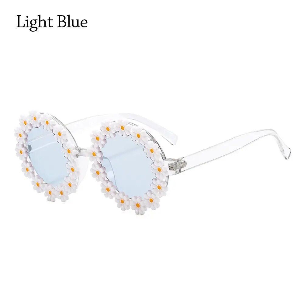 Trendy Daisy Flower Sunglasses for Women - Fun Retro Round Sunnies for Festivals and Parties