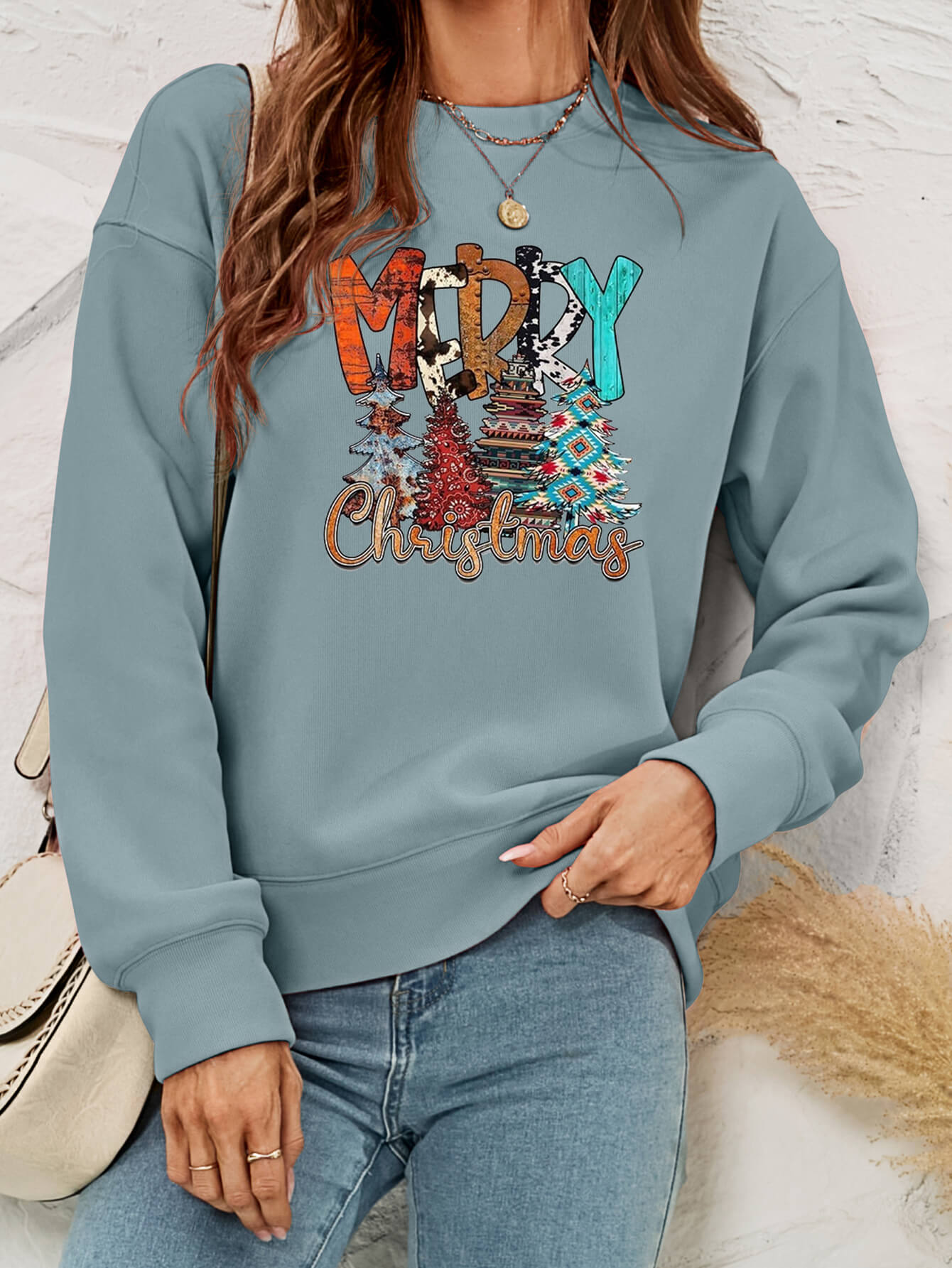 MERRY CHRISTMAS Graphic Crewneck Sweatshirt