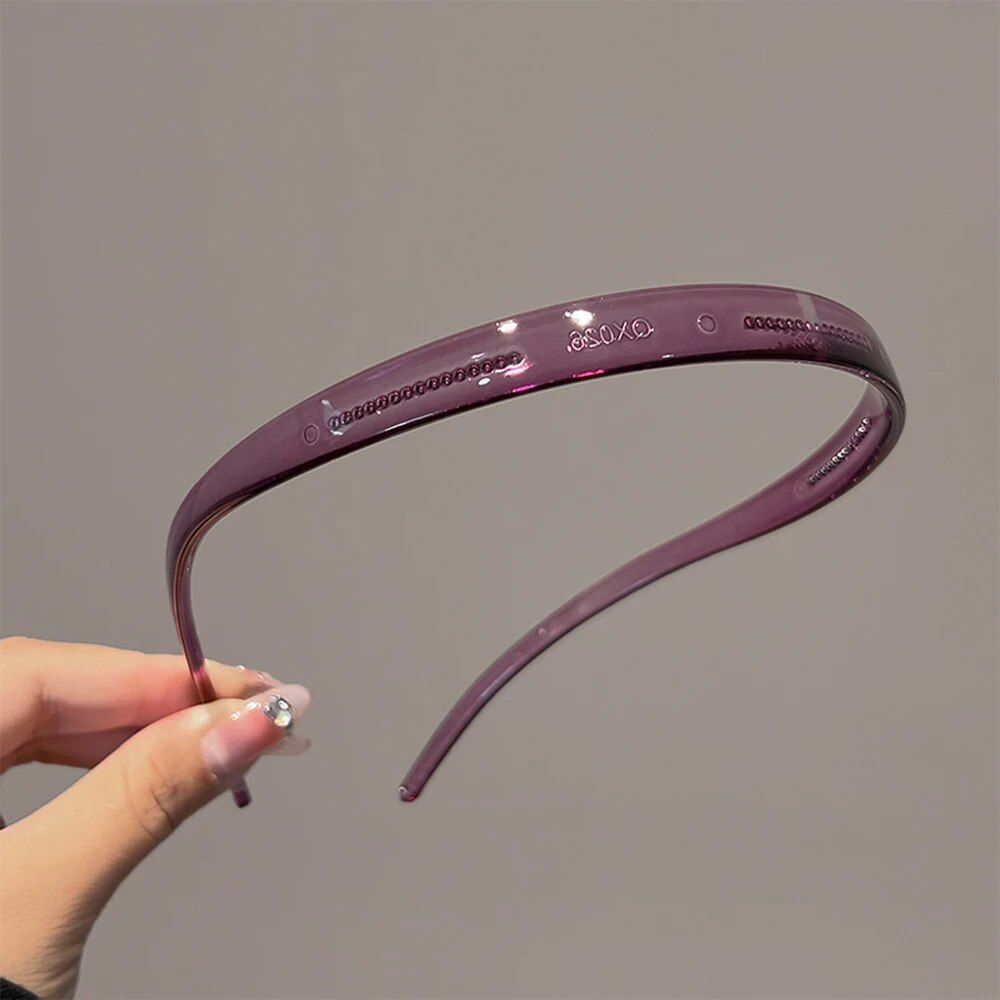 Chic Acrylic Sunglasses-Shaped Hairband for Women: Trendy, Anti-Slip, and Fashion-Forward