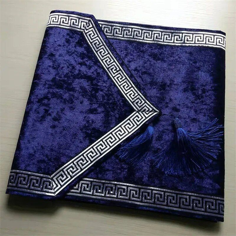 Elegant Modern Velvet Table Runner - Perfect for Home and Hotel