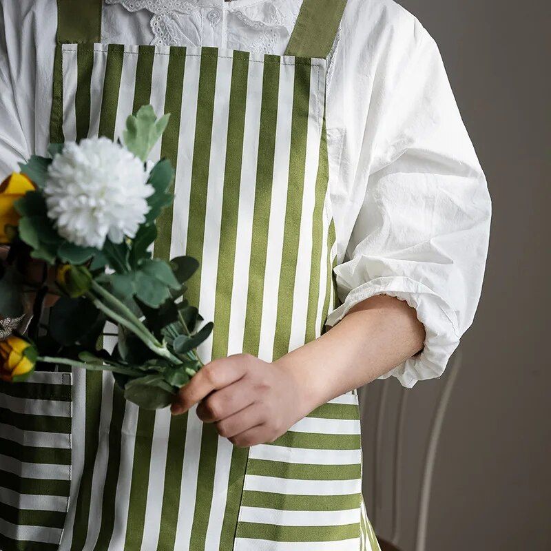 Chic Korean-Style Cotton Apron with Pocket