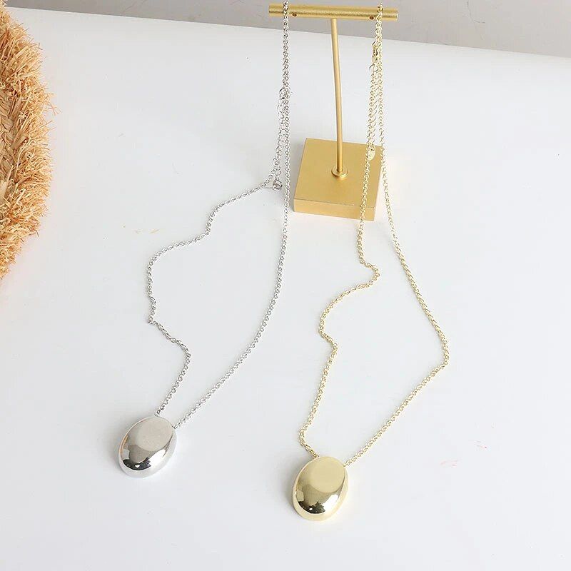 Trendy Geometric Oval Pendant Necklace