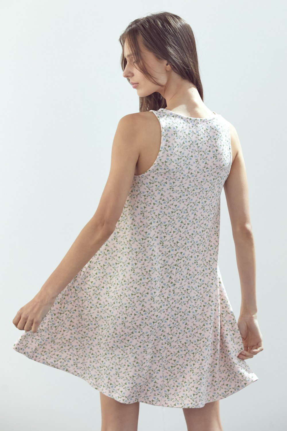 A Line Sleeveless Short Dress In Daisy Floral Knit