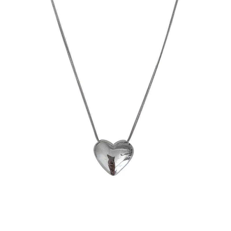 Trendy Gothic Heart Pendant Necklace