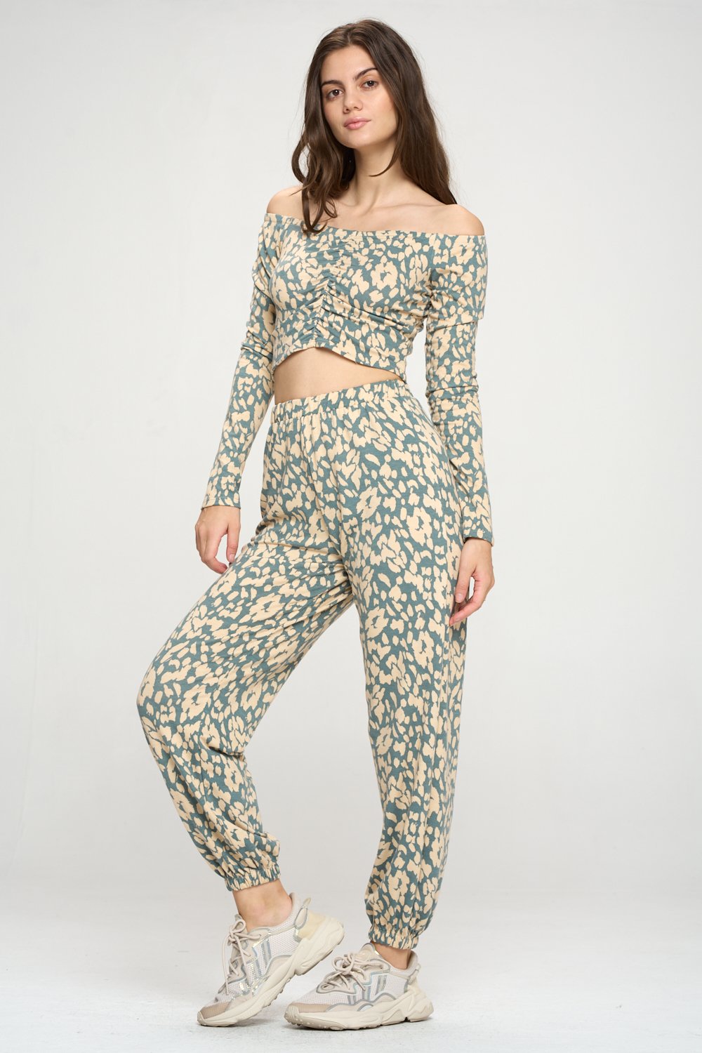 Jogger and Off Shoulder Top Lounge Wear Set Leopard