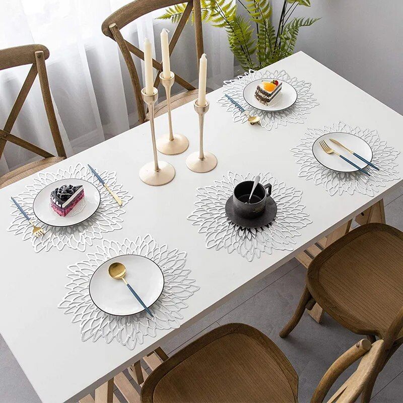 Elegant Round Silicone Placemats - Heat Resistant, Non-Slip Table Mats for Dining and Decor